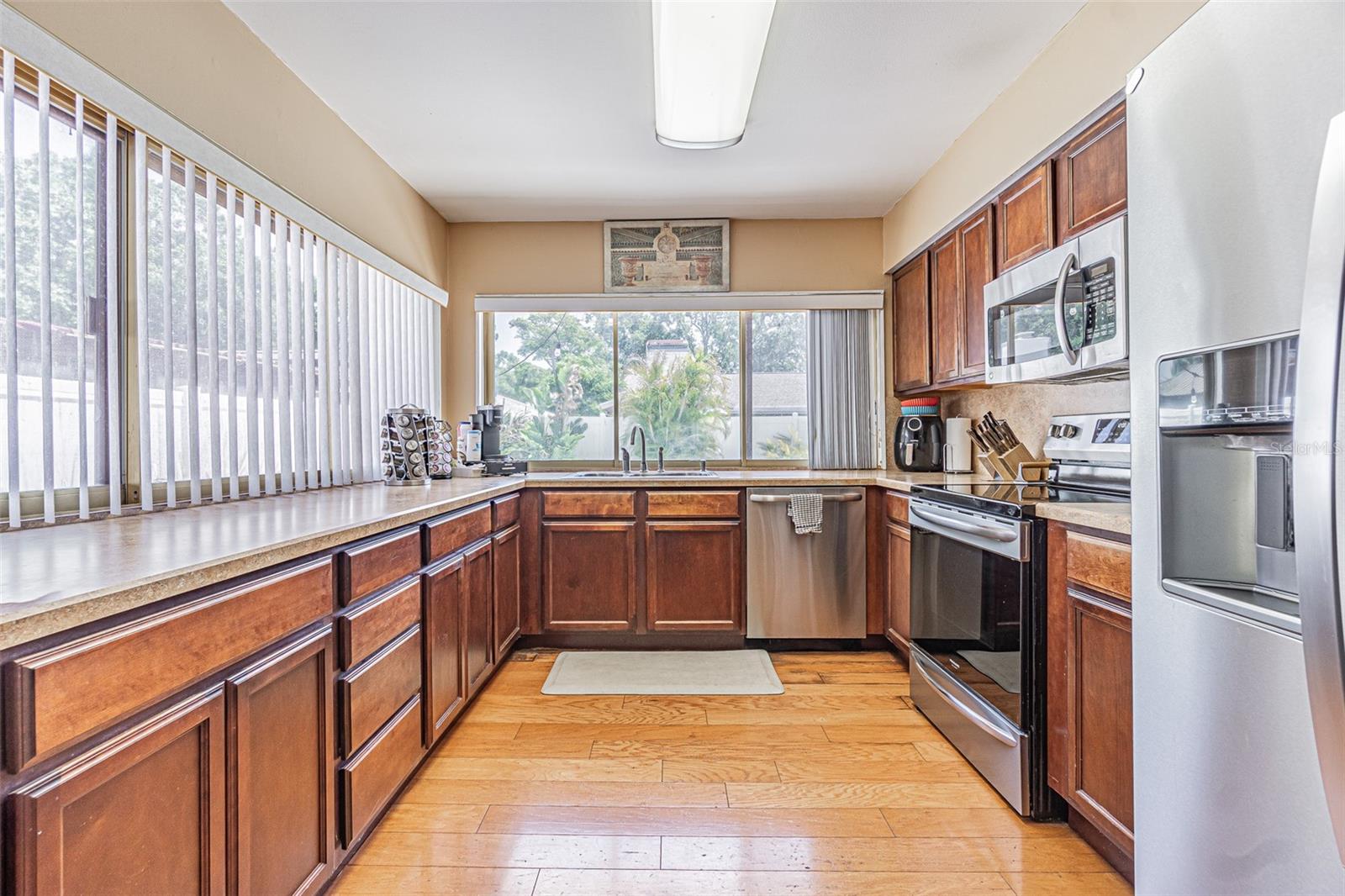 7348 BROOKVIEW CIR — photo 11