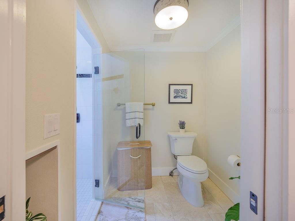 3 MICHIANA PL — photo 21