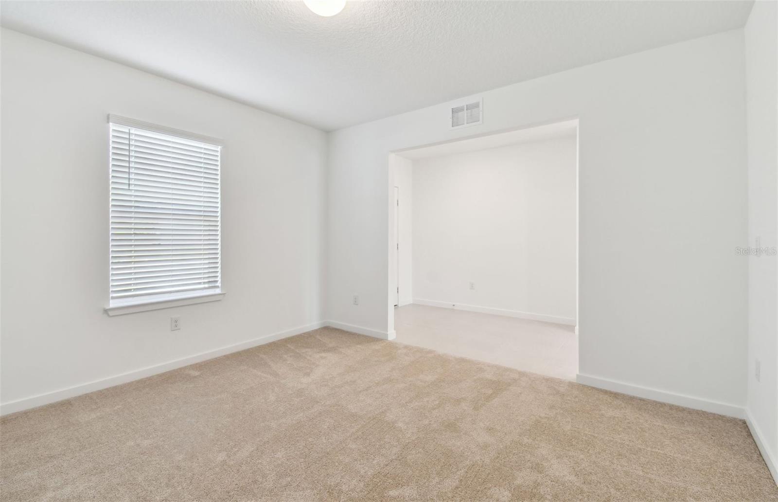 10818 SAPPHIRE BREEZE CV — photo 17