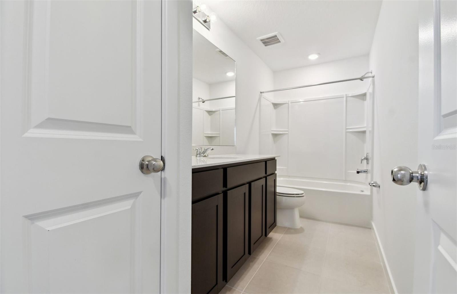 10818 SAPPHIRE BREEZE CV — photo 14