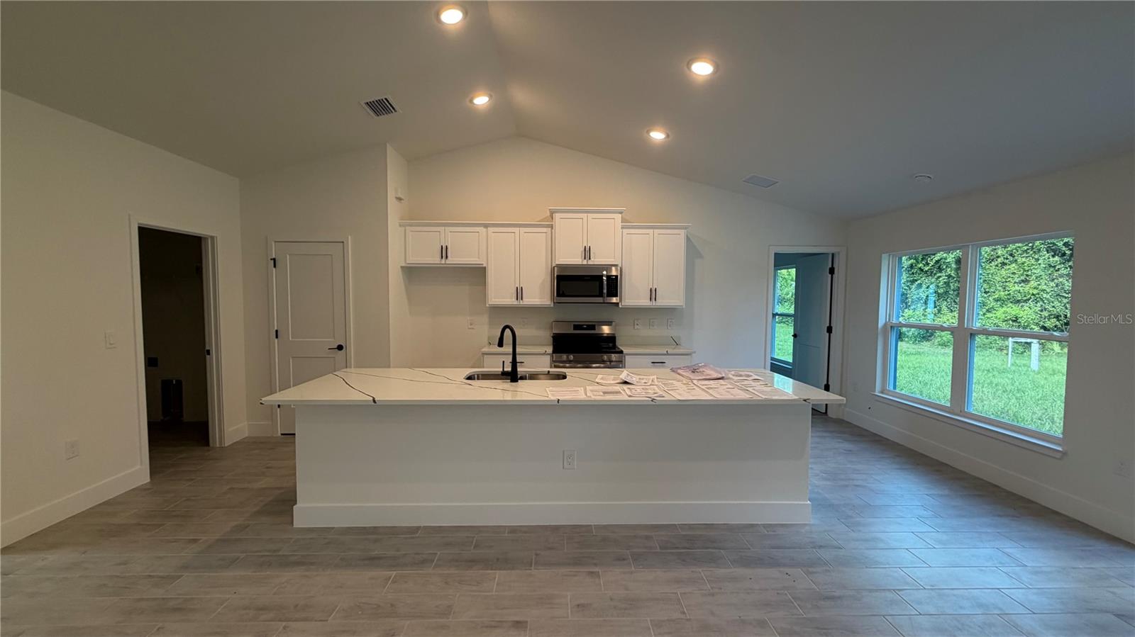 7818 TARABILLA AVE — photo 2