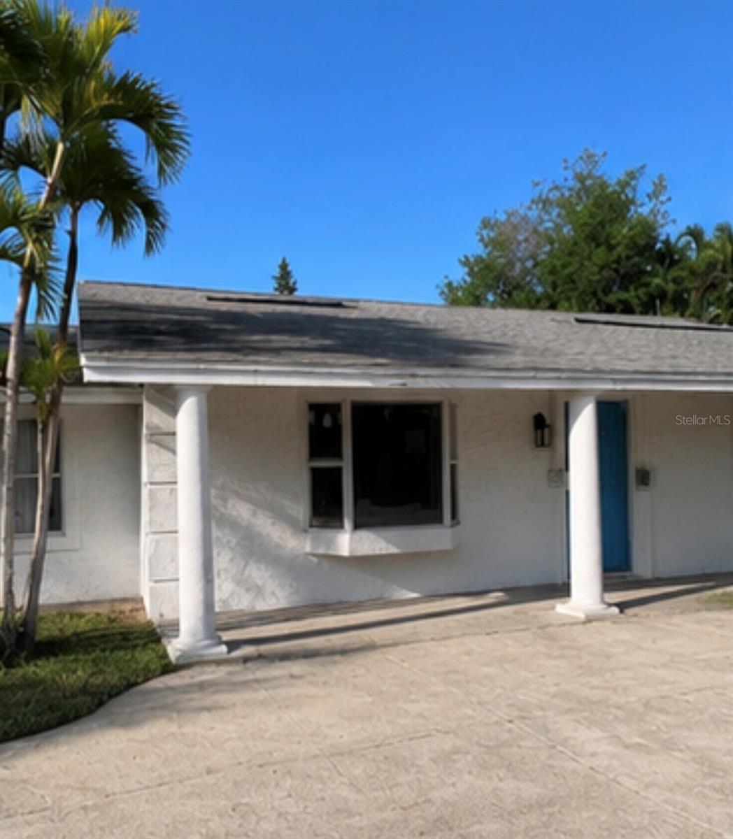 749 SIESTA DR — photo 5