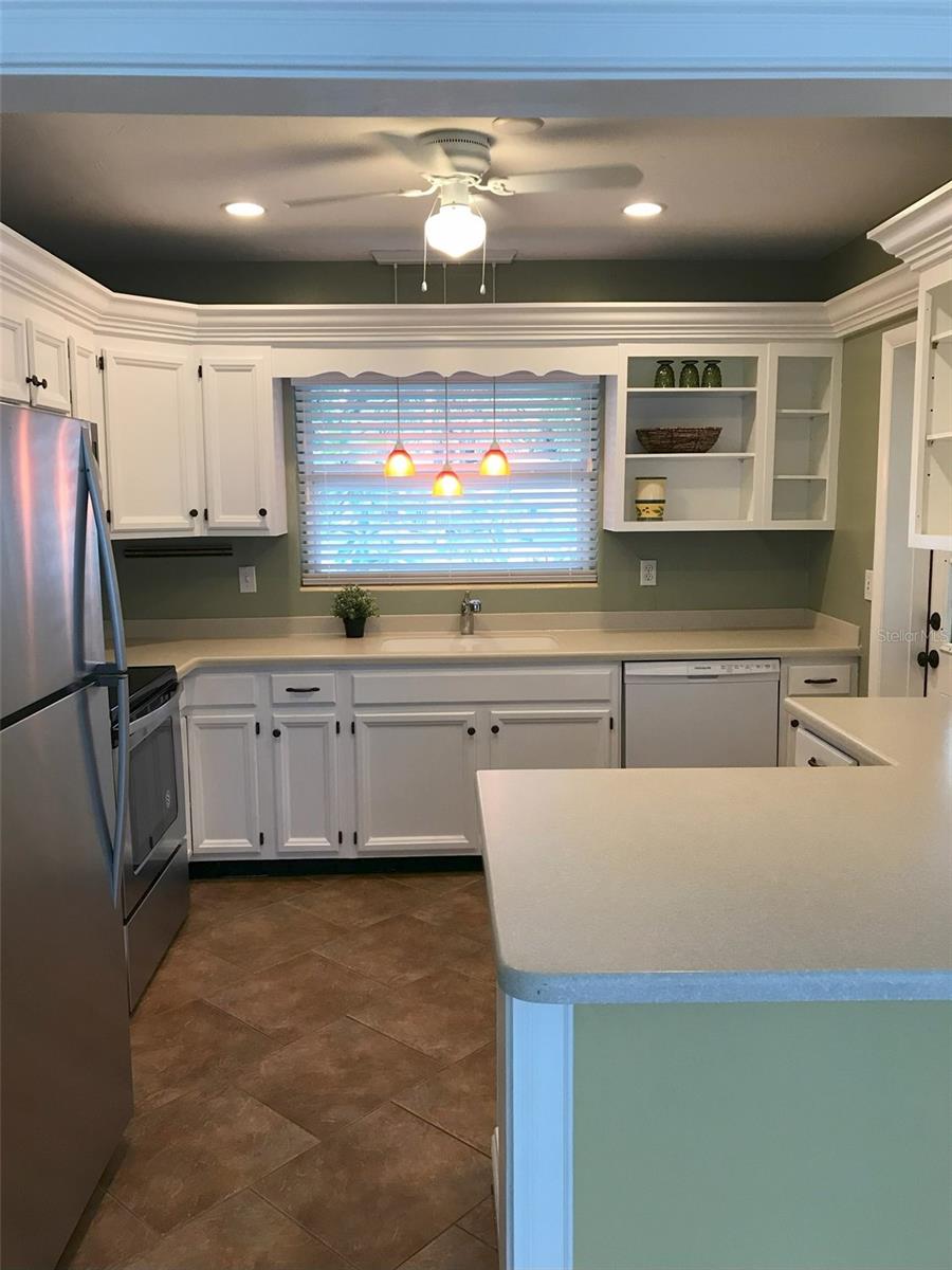 2165 SUNNYSIDE LN — photo 16