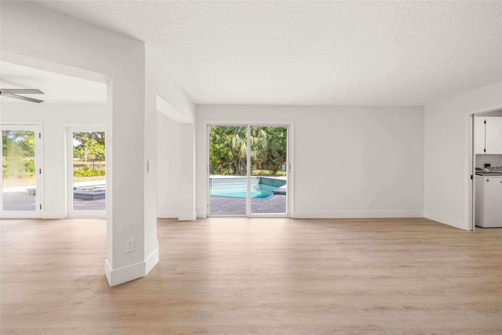 2668 CONCORDE CT — photo 39
