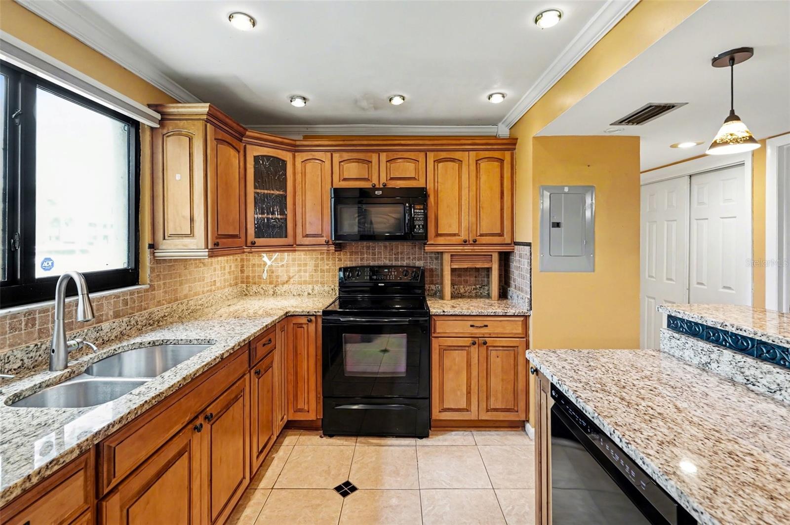 10755 VILLAGE CLUB CIR N #101 — photo 6