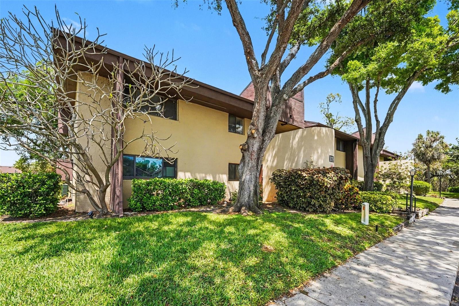 10755 VILLAGE CLUB CIR N #101 — photo 2