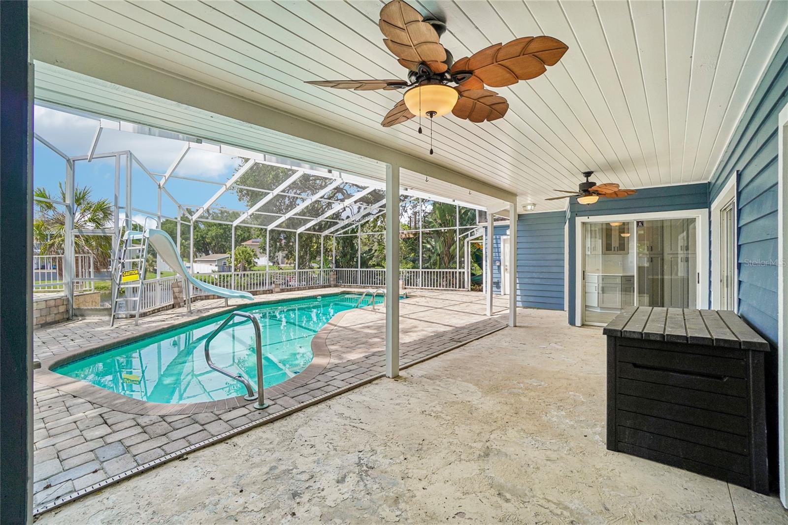 5609 EXECUTIVE DR — photo 38