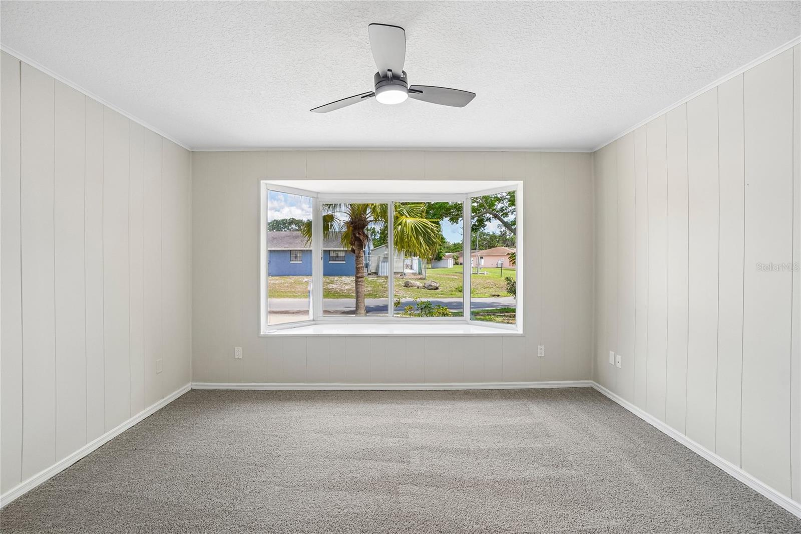5609 EXECUTIVE DR — photo 8