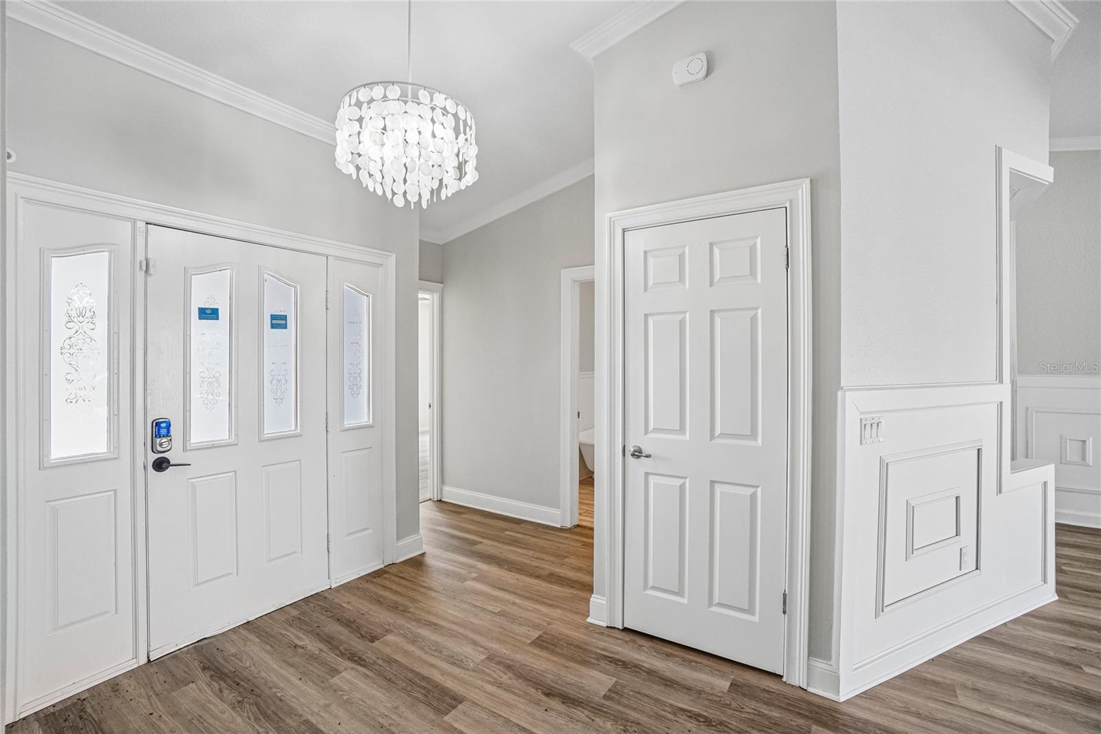5609 EXECUTIVE DR — photo 22