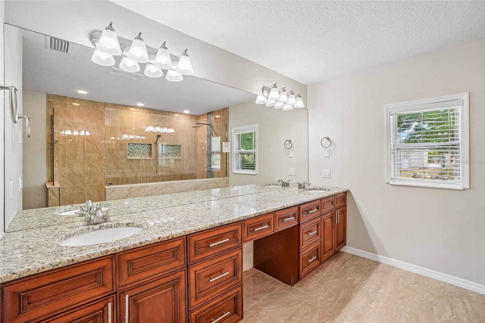 5609 EXECUTIVE DR — photo 52