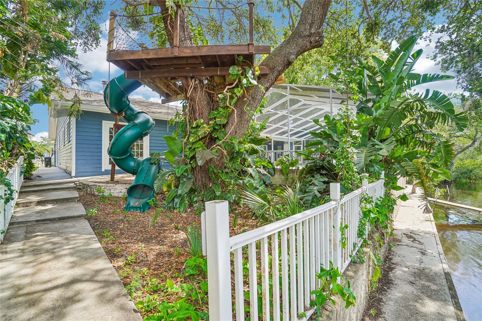 5609 EXECUTIVE DR — photo 59