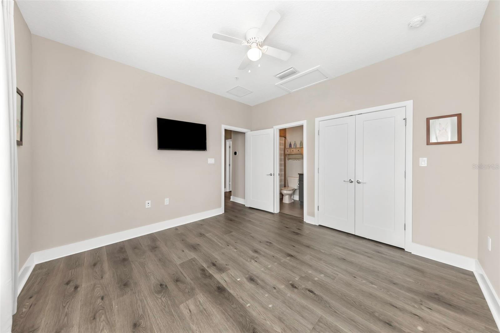 946 HIGHLAND AVE #45 — photo 28