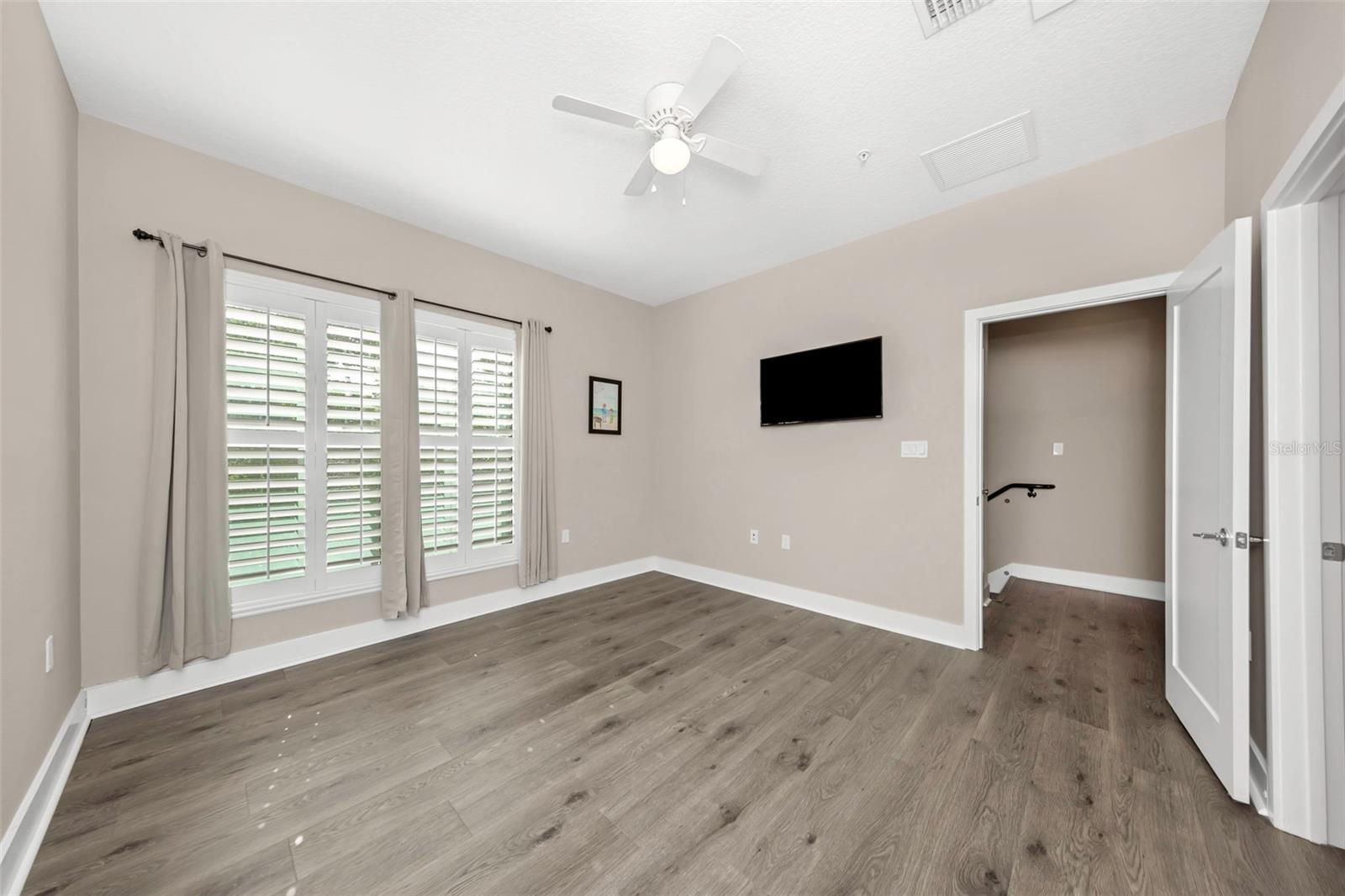 946 HIGHLAND AVE #45 — photo 27
