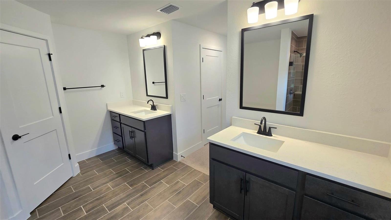 5800 SHAFFER AVE — photo 10