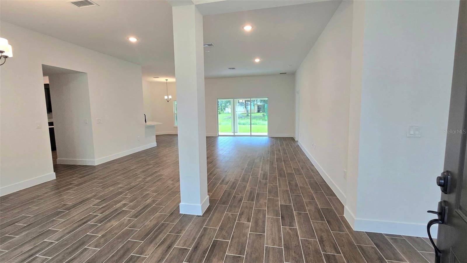 5800 SHAFFER AVE — photo 7