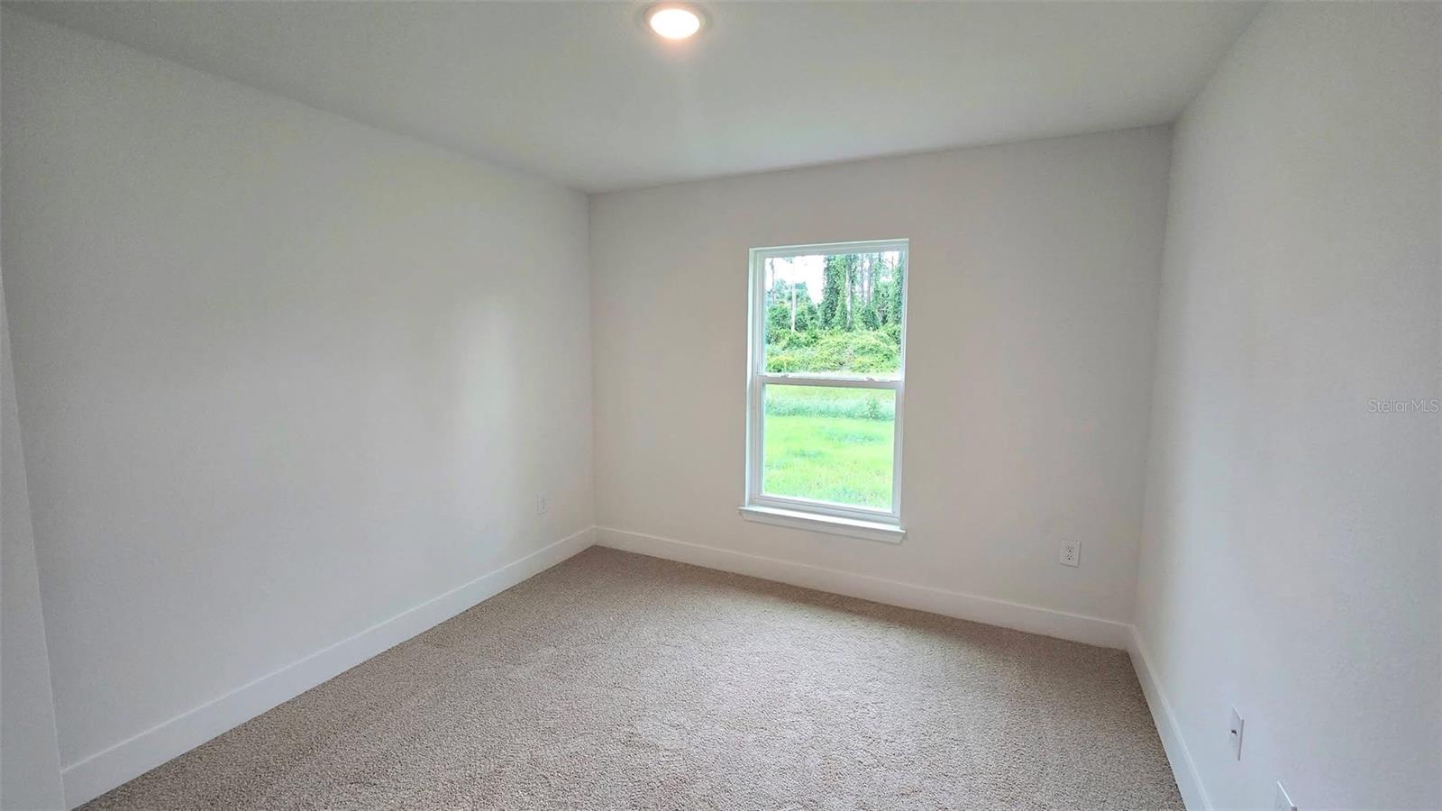 5800 SHAFFER AVE — photo 9