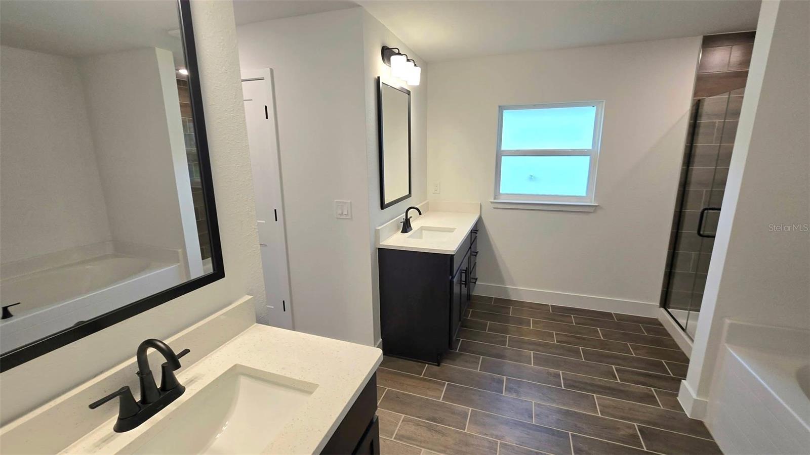 5800 SHAFFER AVE — photo 11