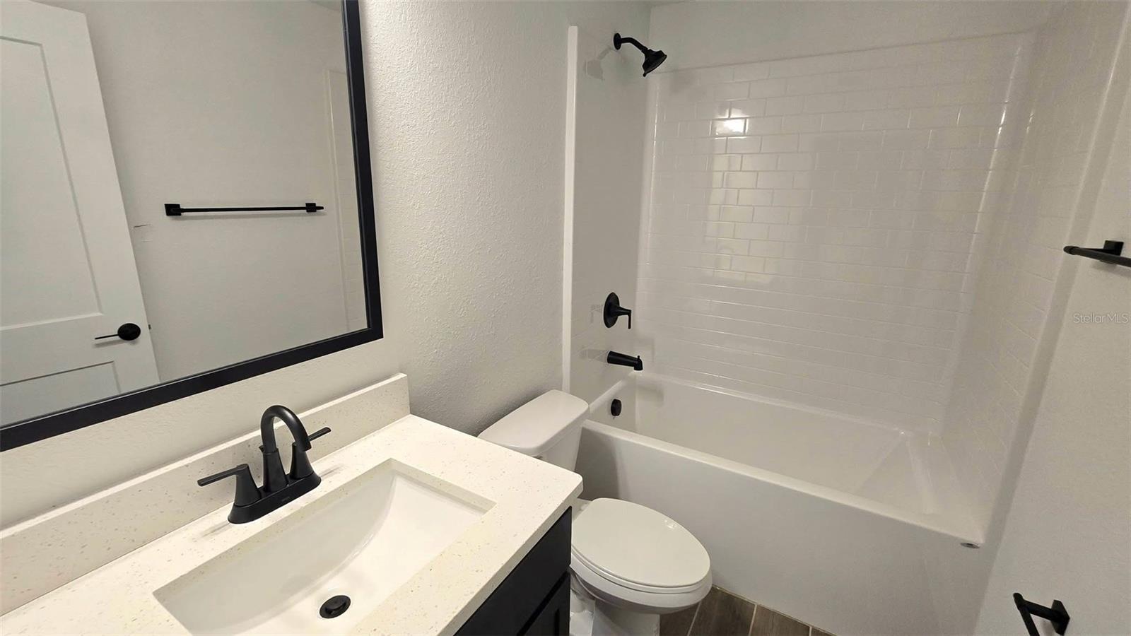 5800 SHAFFER AVE — photo 15