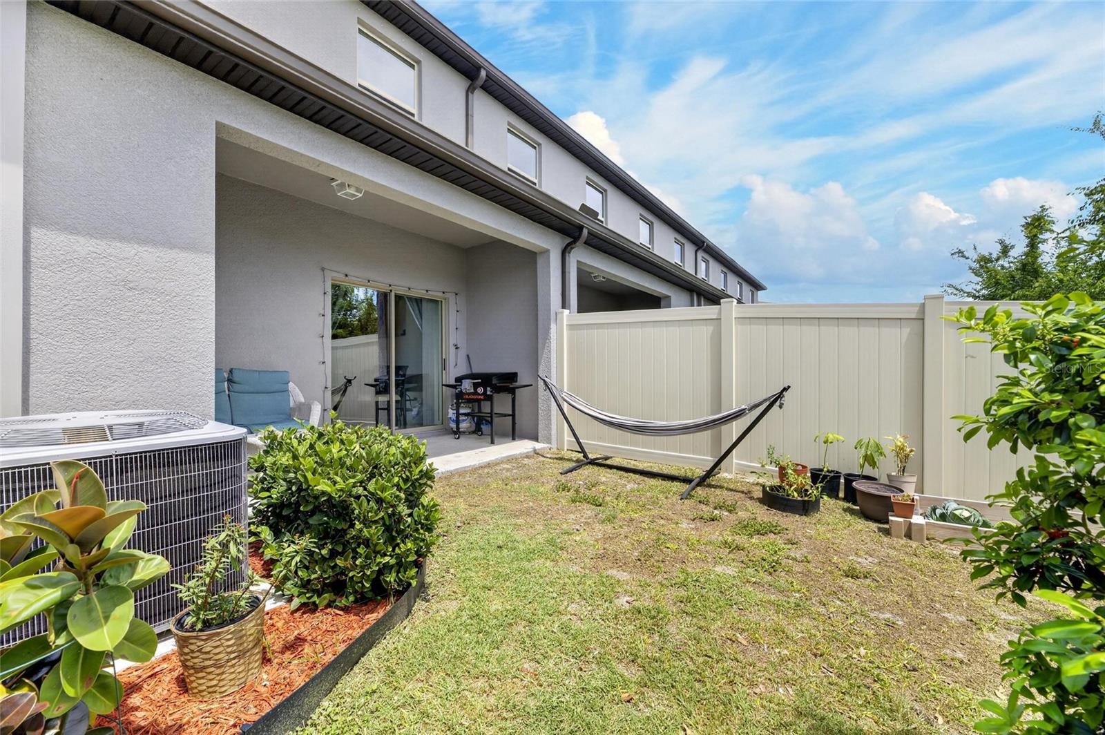 5084 FORUM BLVD — photo 56