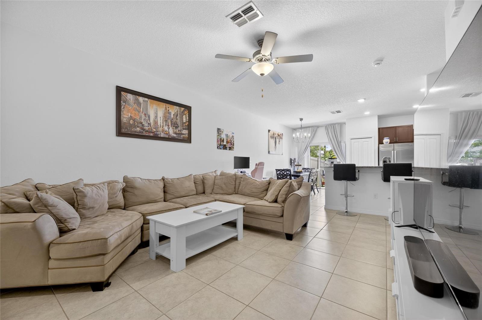 5084 FORUM BLVD — photo 12