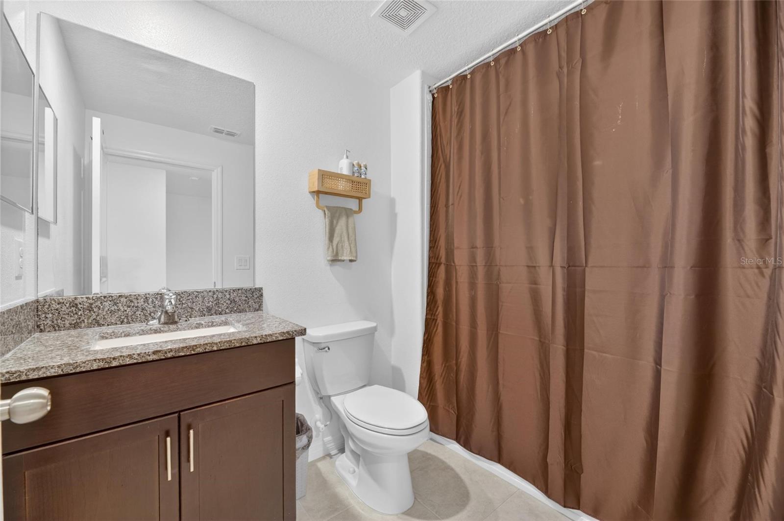 5084 FORUM BLVD — photo 39
