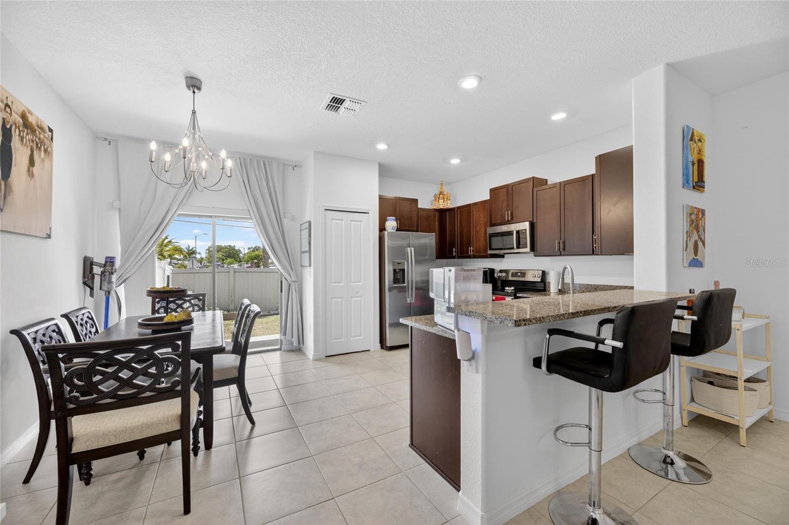5084 FORUM BLVD — photo 16