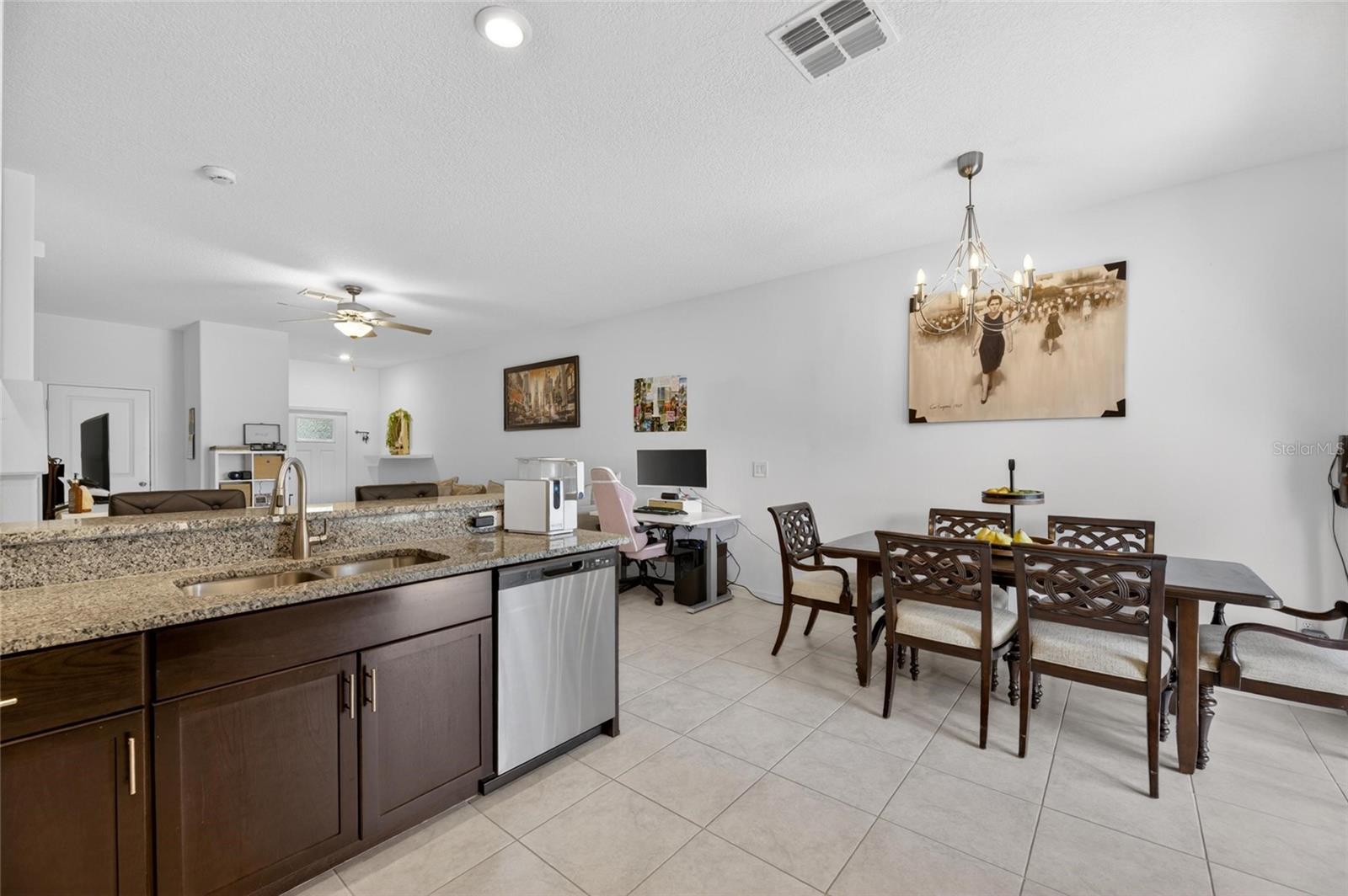 5084 FORUM BLVD — photo 20