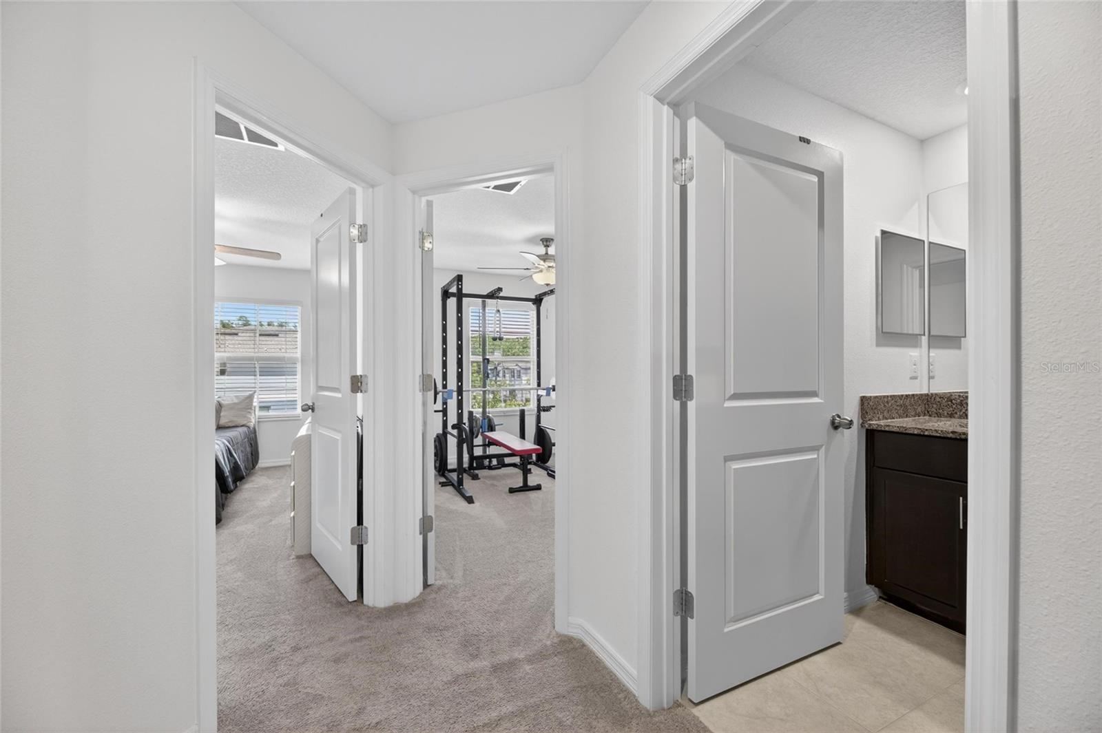 5084 FORUM BLVD — photo 31
