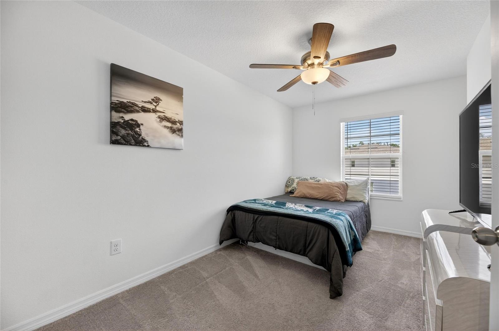 5084 FORUM BLVD — photo 32