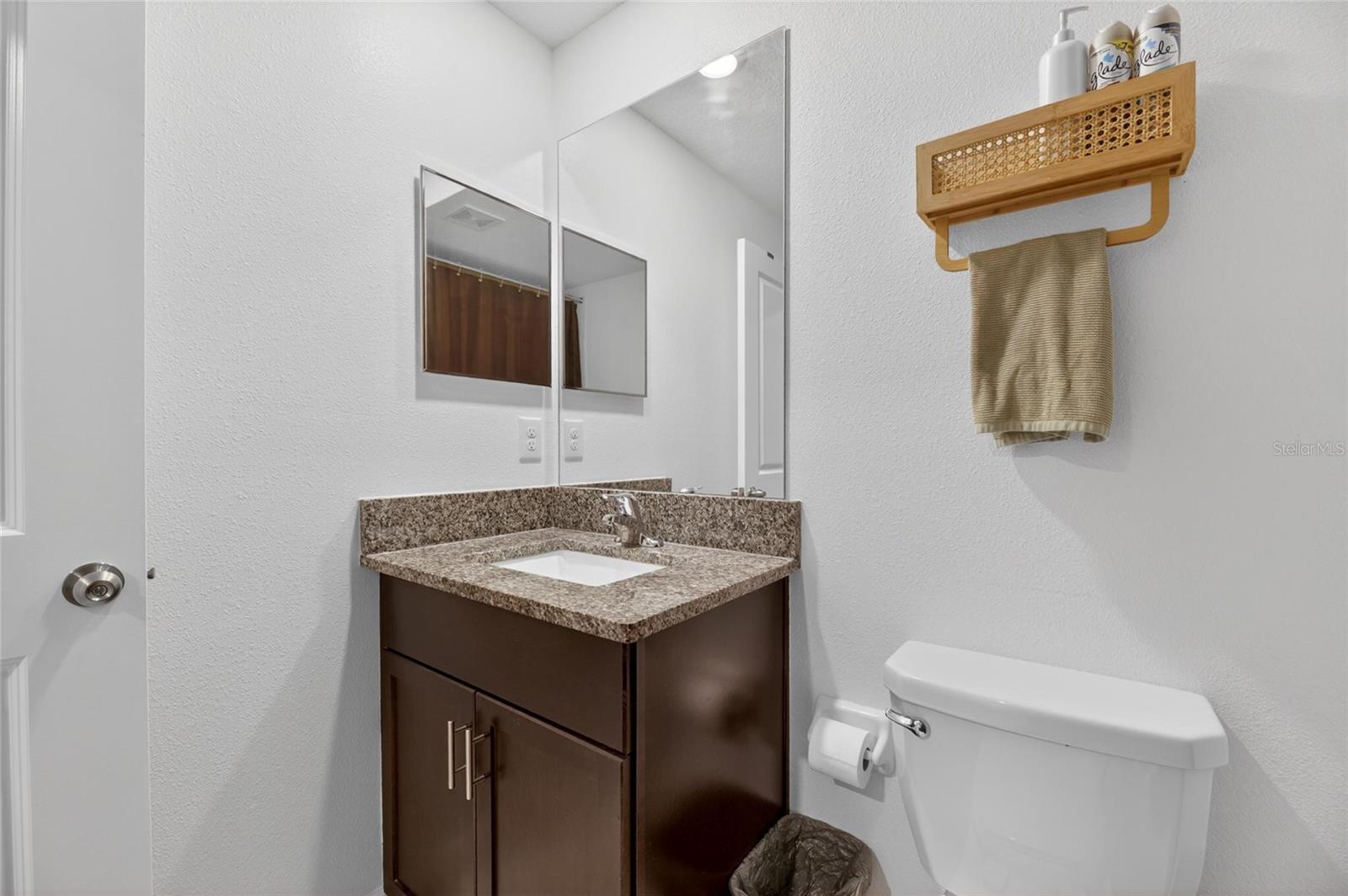 5084 FORUM BLVD — photo 38