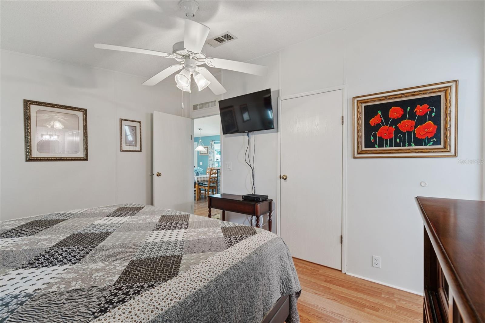 37644 PINATA AVE — photo 44