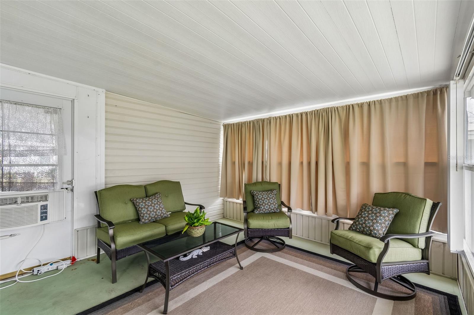37644 PINATA AVE — photo 41