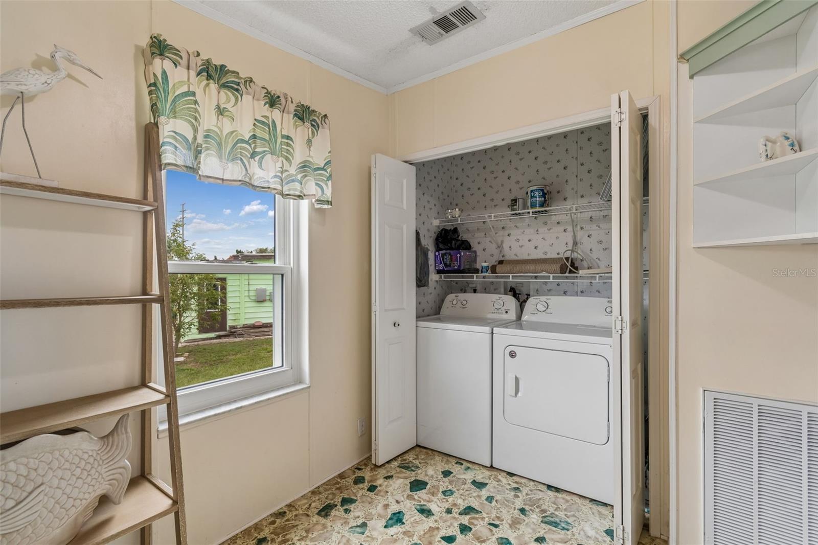 37644 PINATA AVE — photo 33