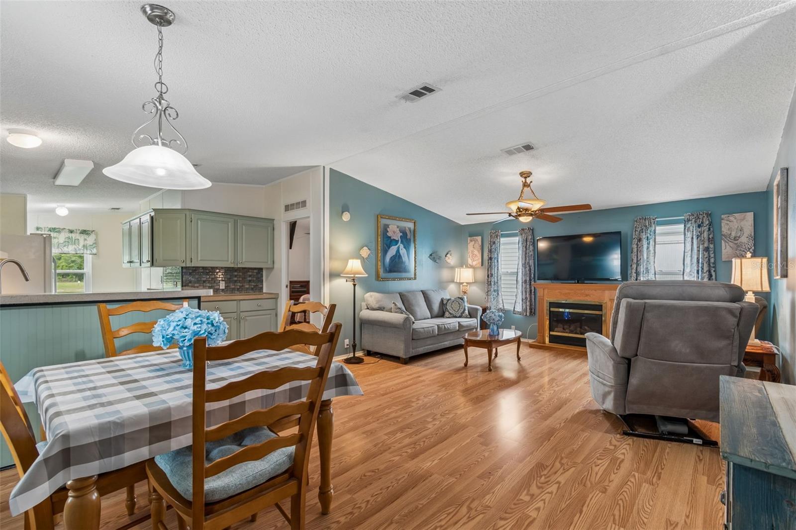 37644 PINATA AVE — photo 19