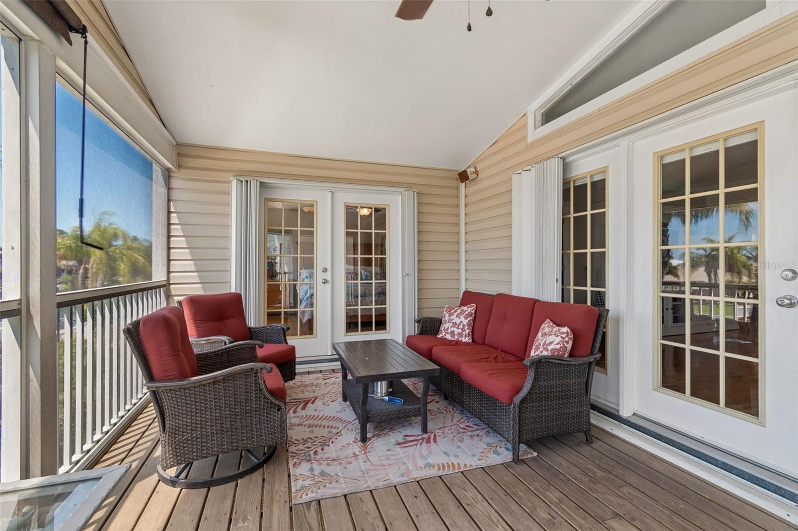 6211 BAYSIDE DR — photo 9