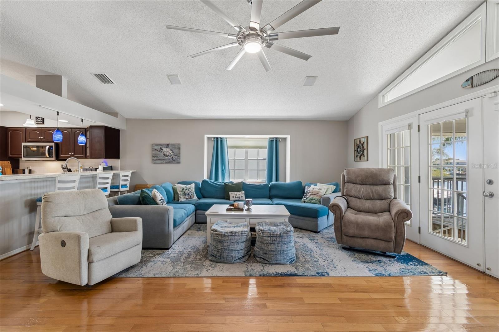 6211 BAYSIDE DR — photo 7