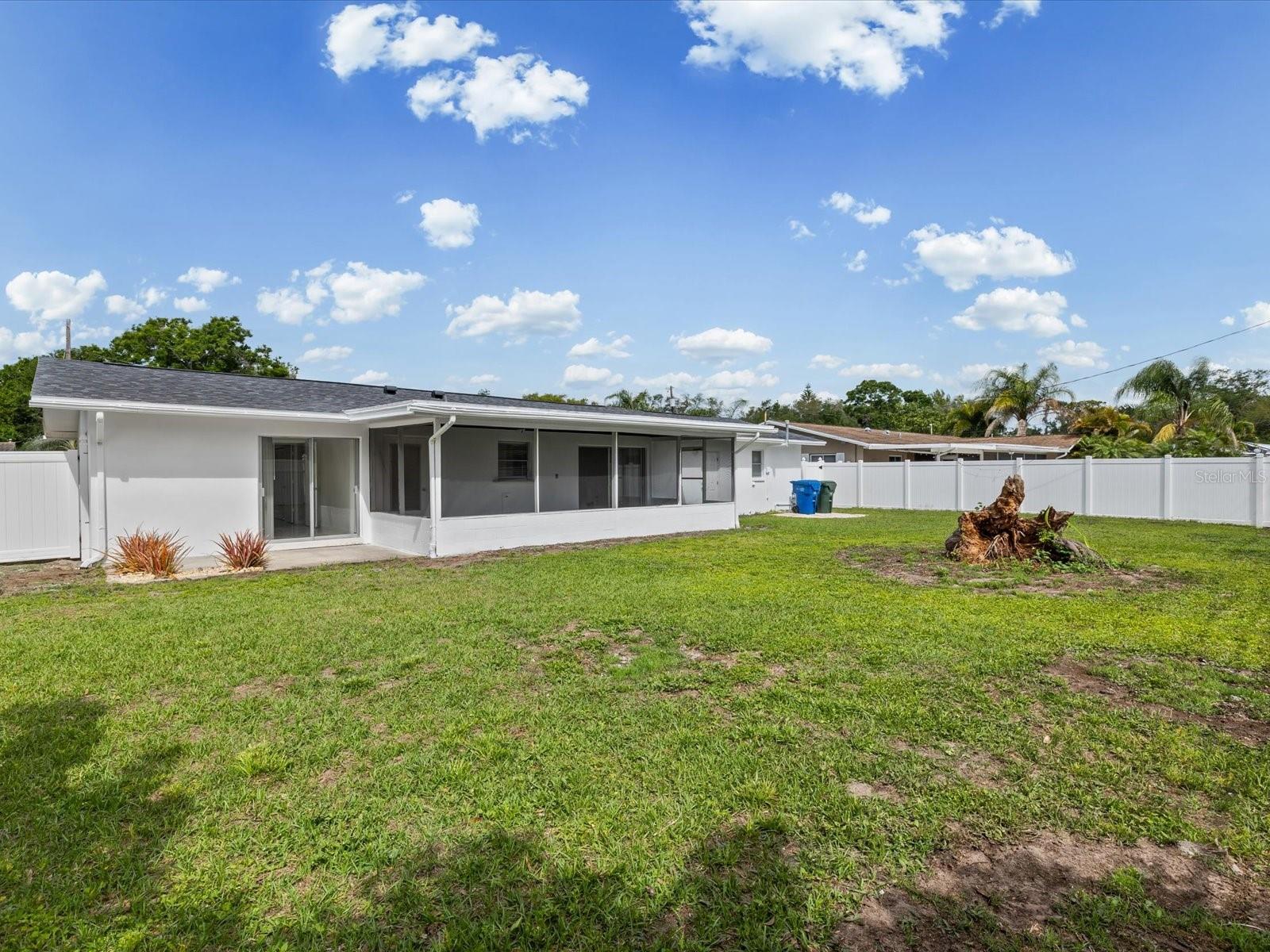 865 IMPERIAL DR — photo 12