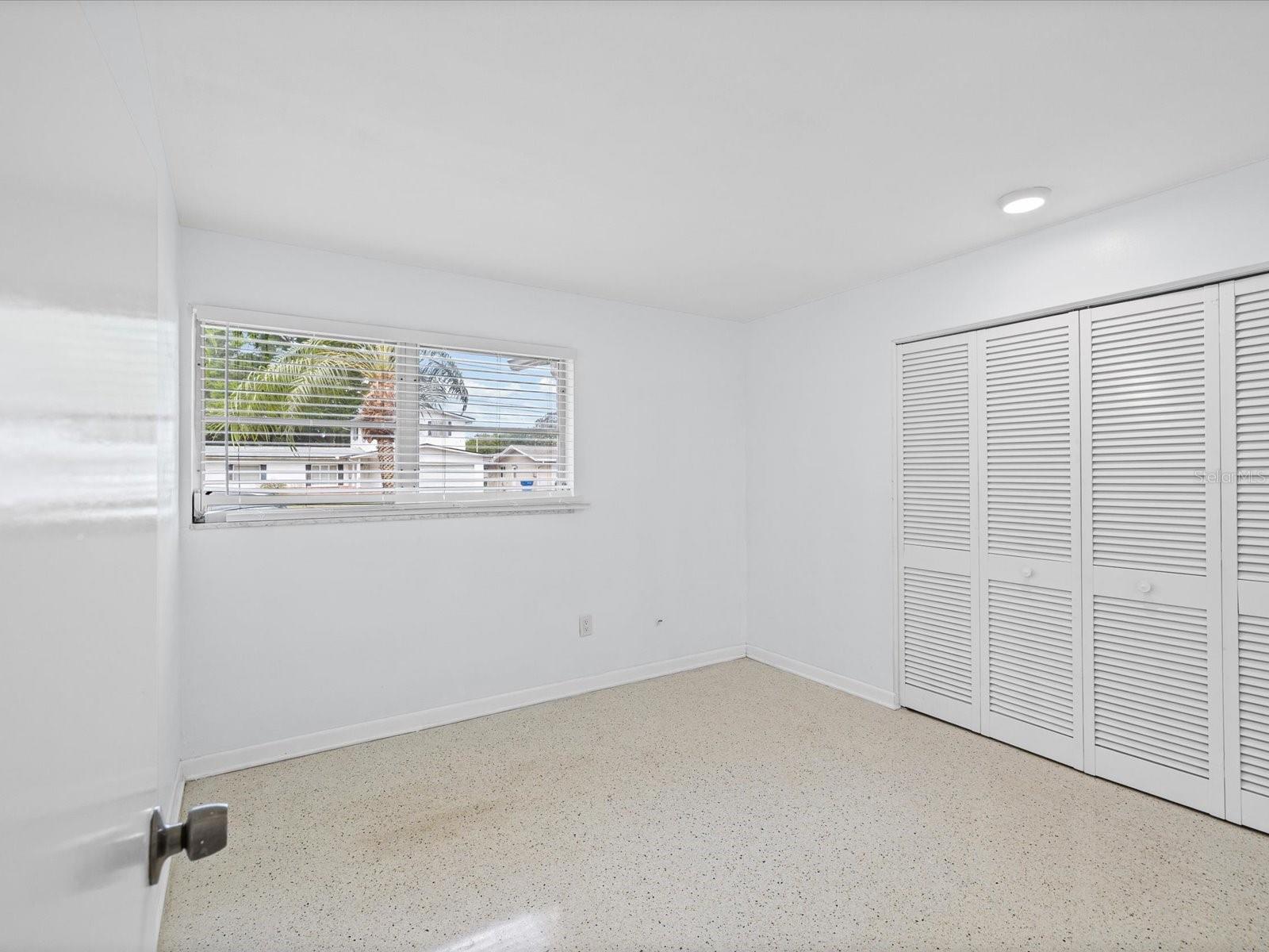 865 IMPERIAL DR — photo 14