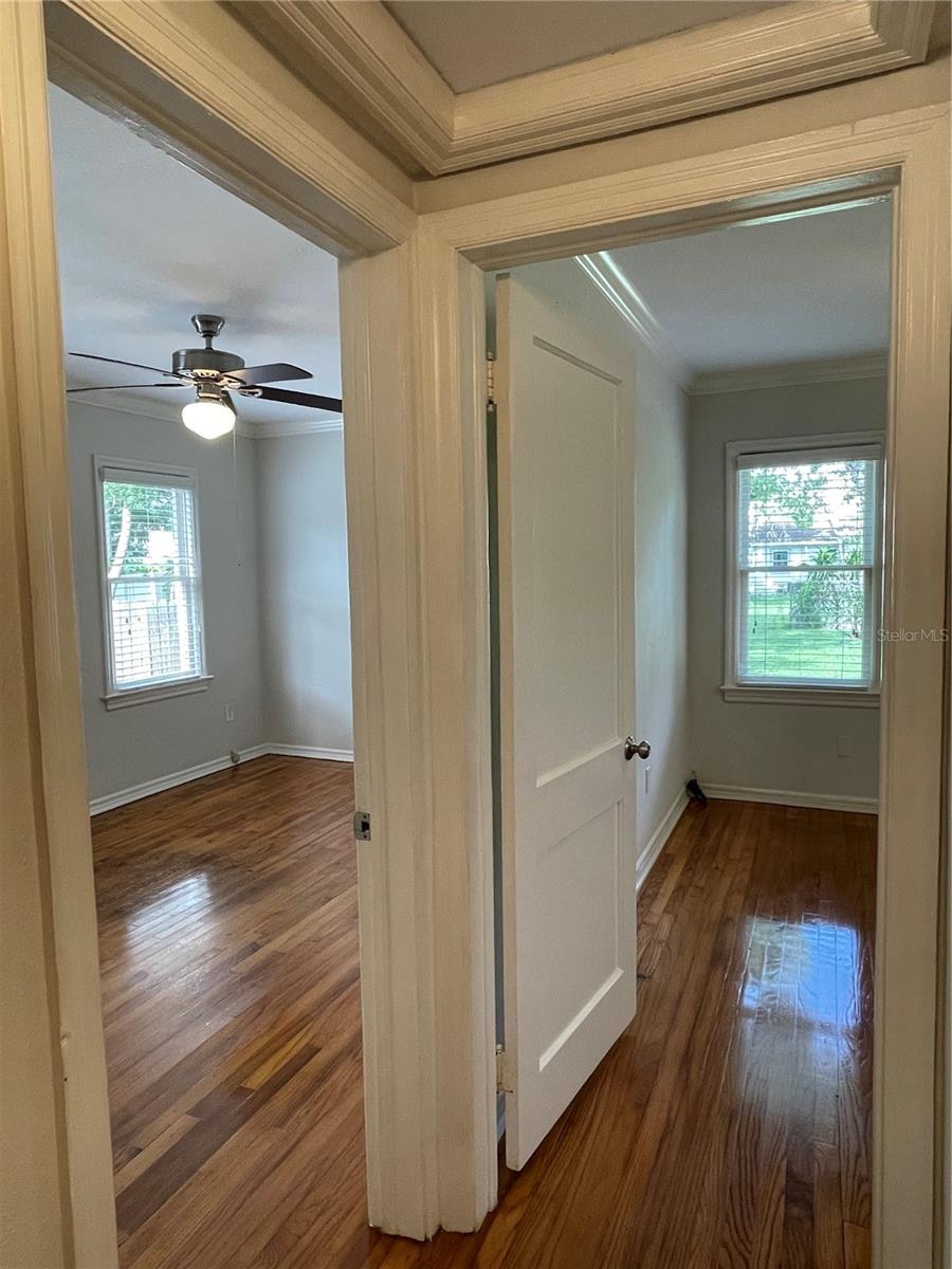 303 S AUDUBON AVE — photo 17