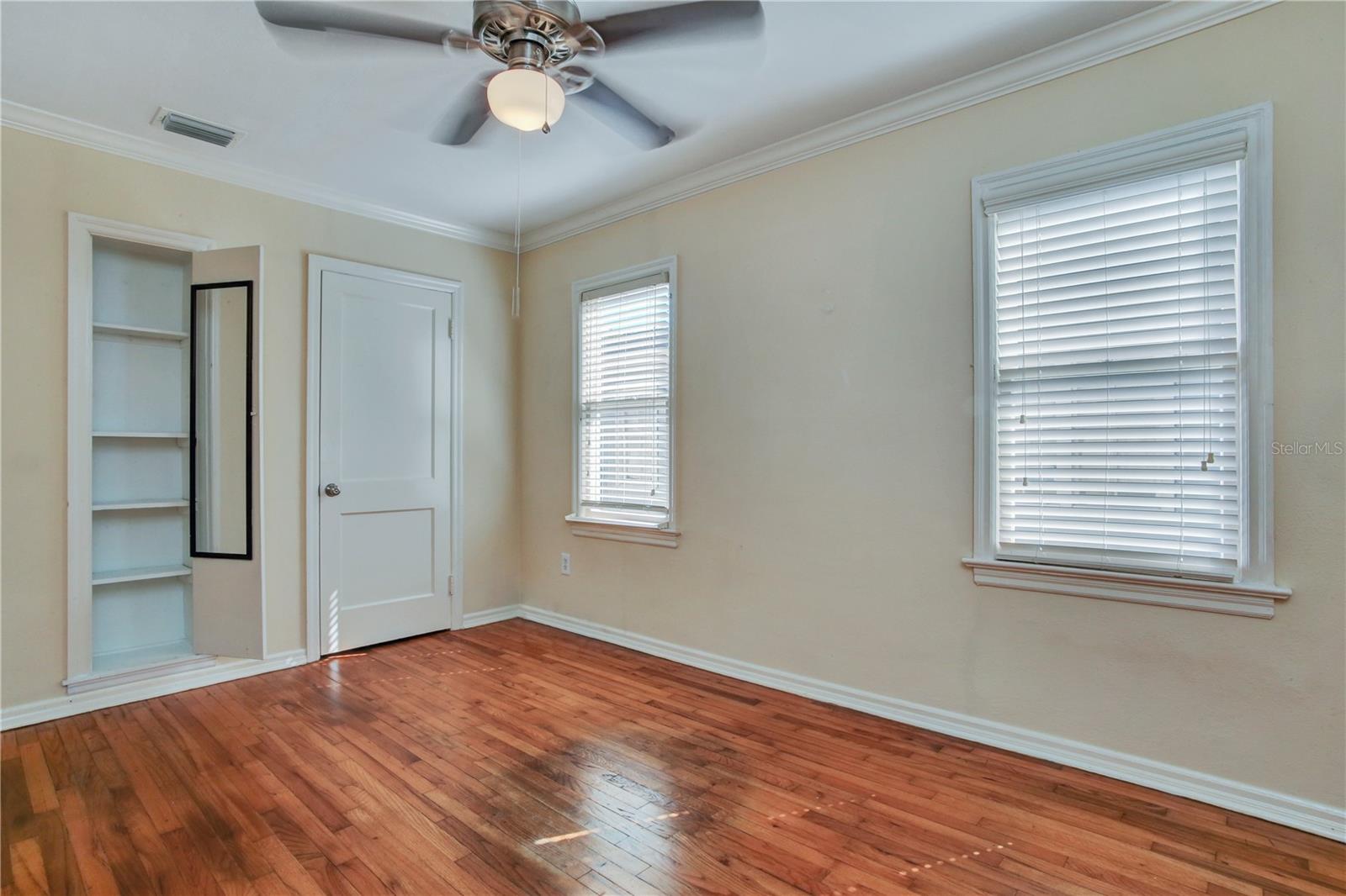 303 S AUDUBON AVE — photo 16