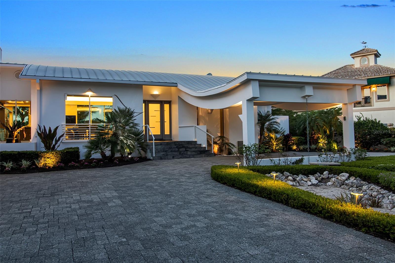 445 MCKINLEY DR — photo 14