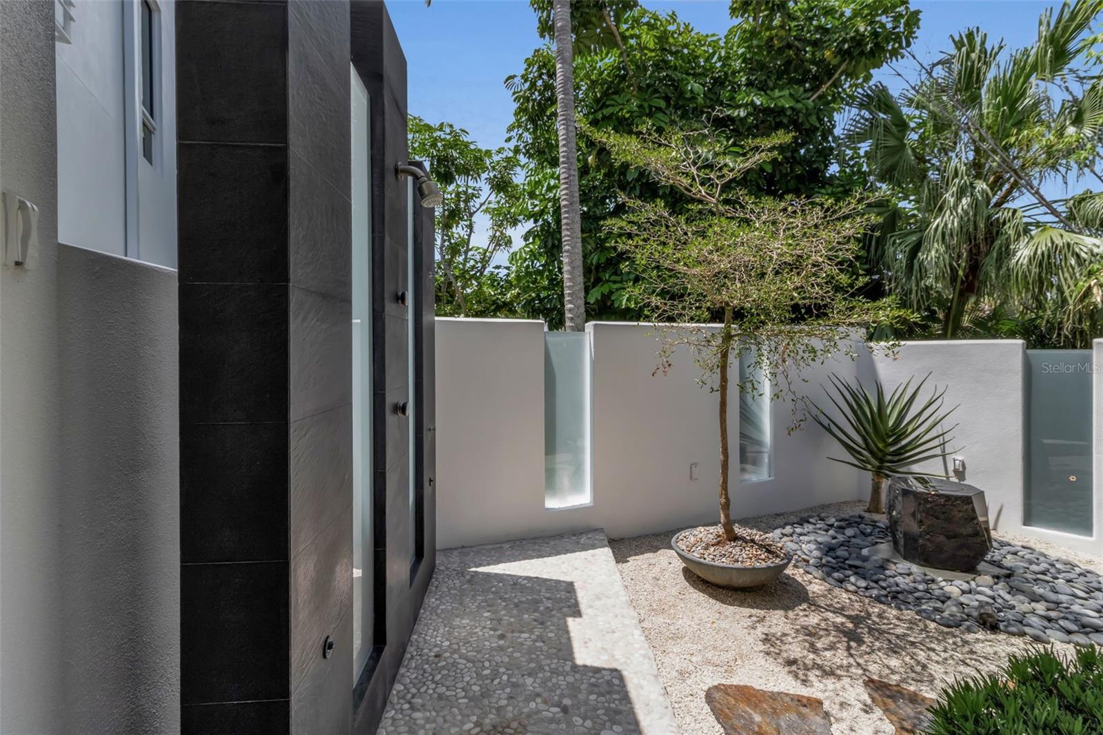 445 MCKINLEY DR — photo 42