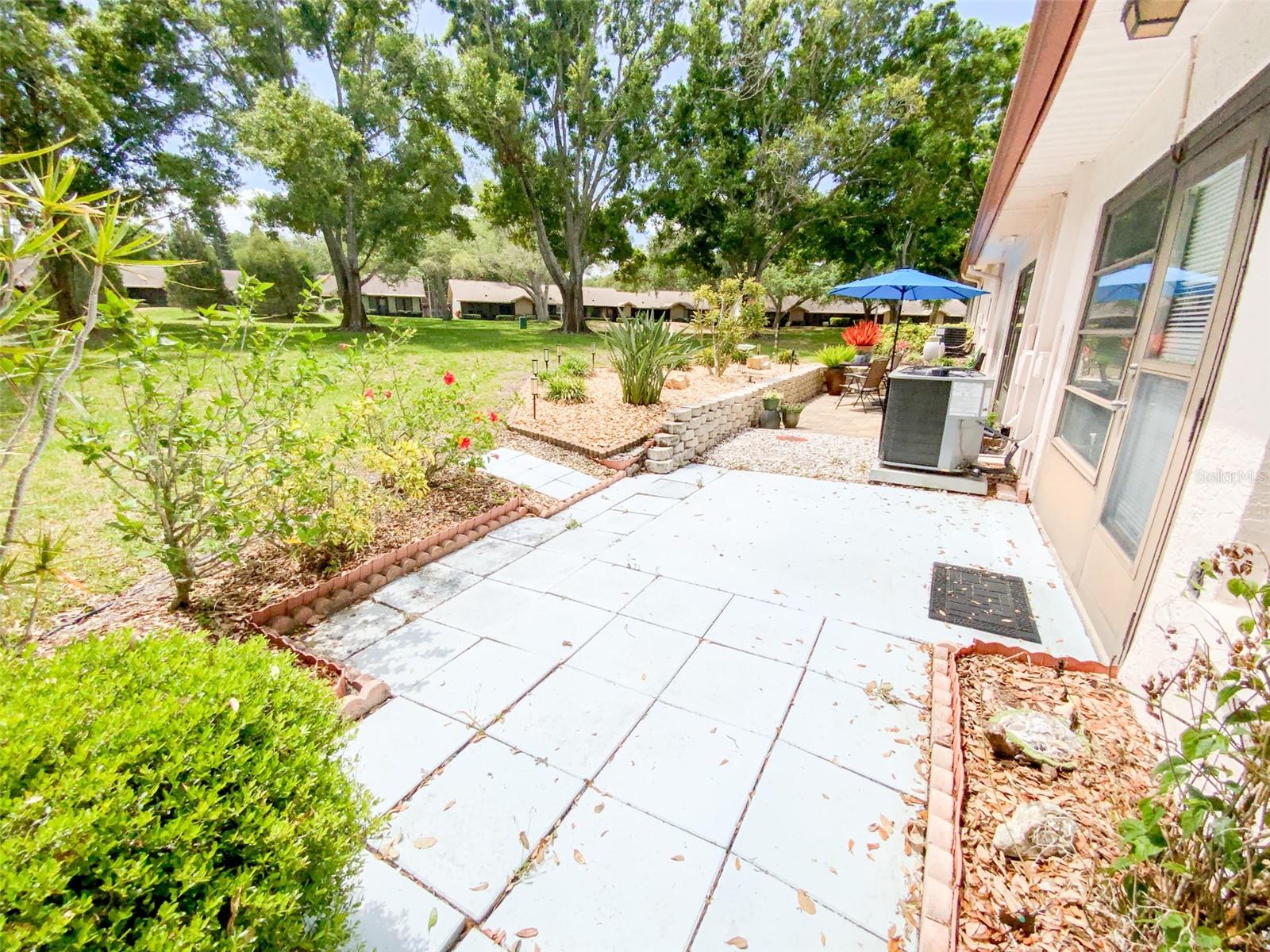 1125 MONTROSE PL — photo 20