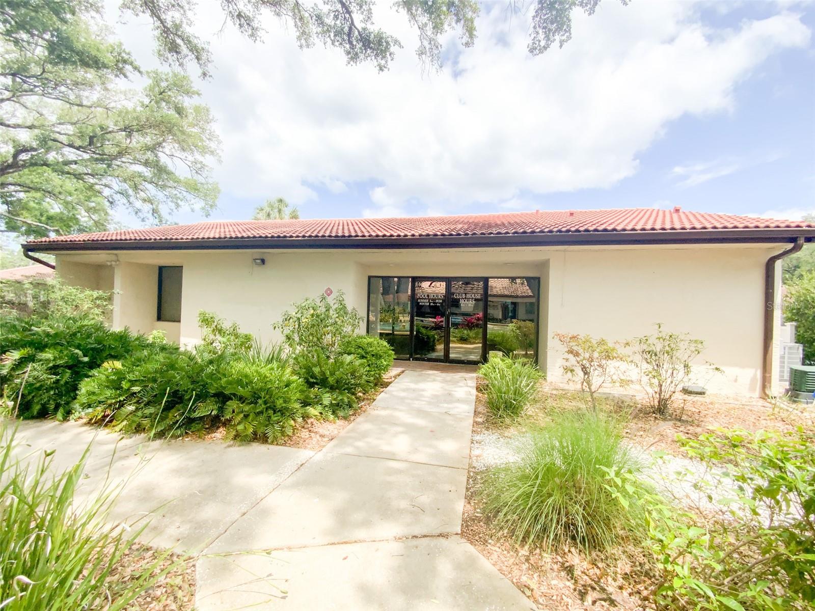 1125 MONTROSE PL — photo 24