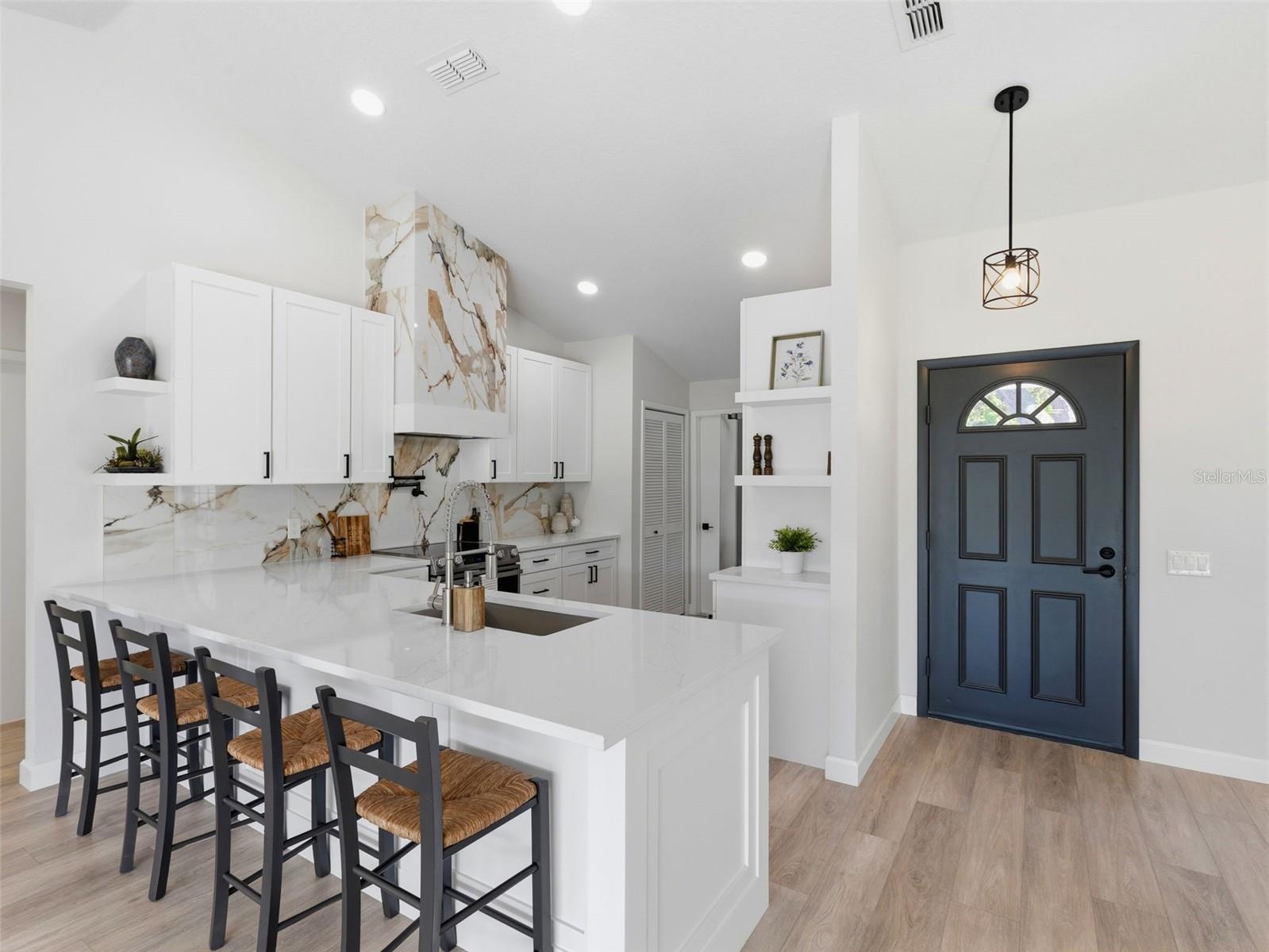 8452 YEARLING LN — photo 11