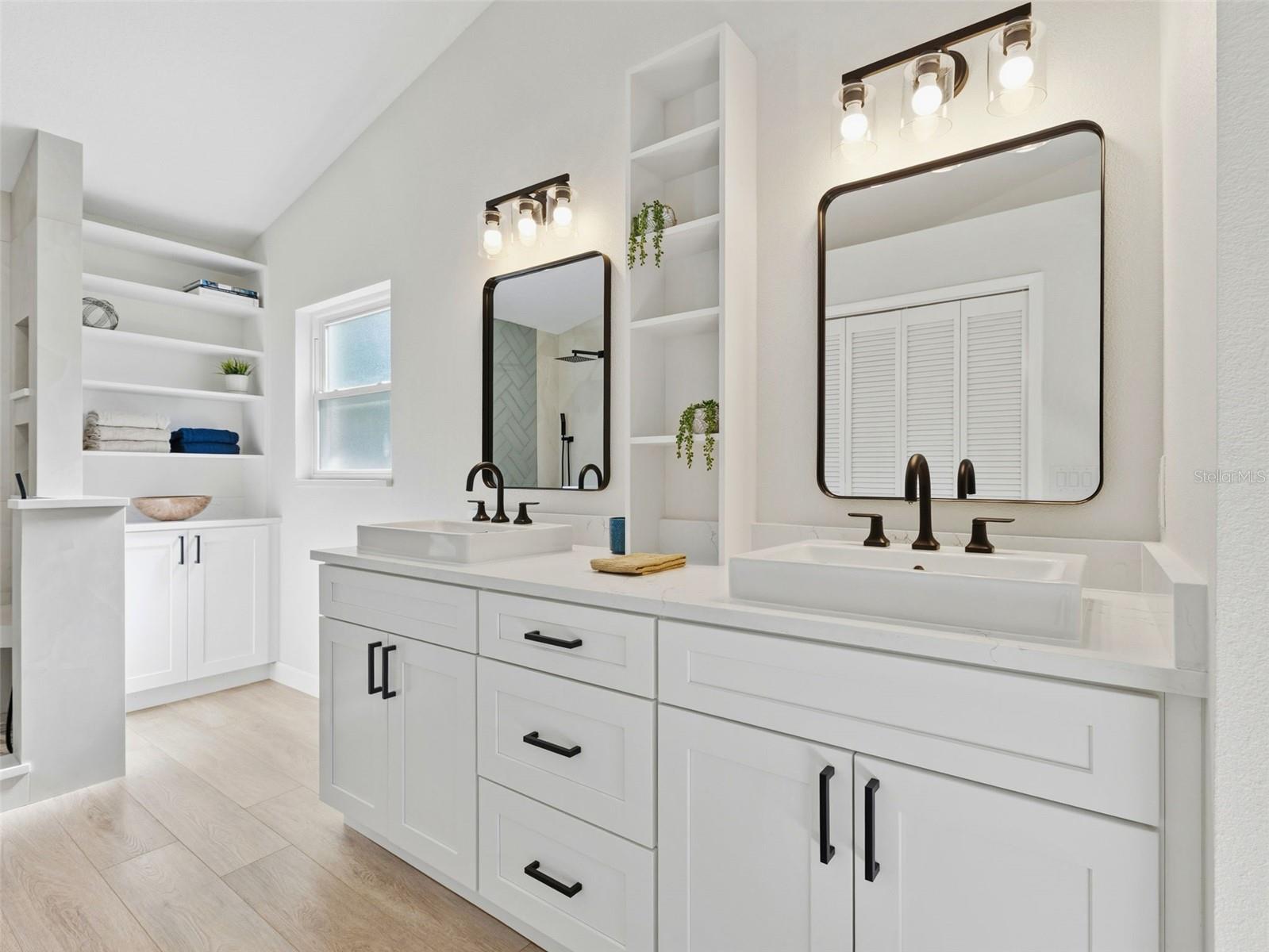 8452 YEARLING LN — photo 24