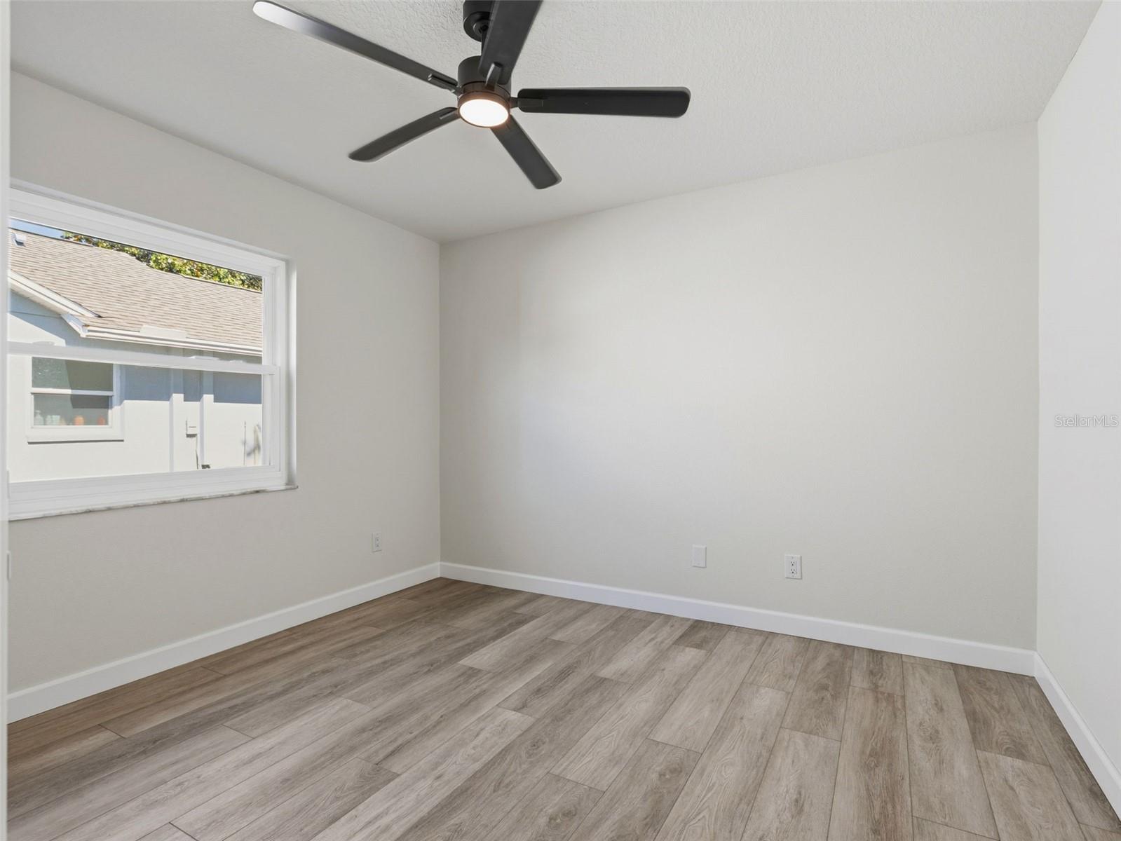 8452 YEARLING LN — photo 31