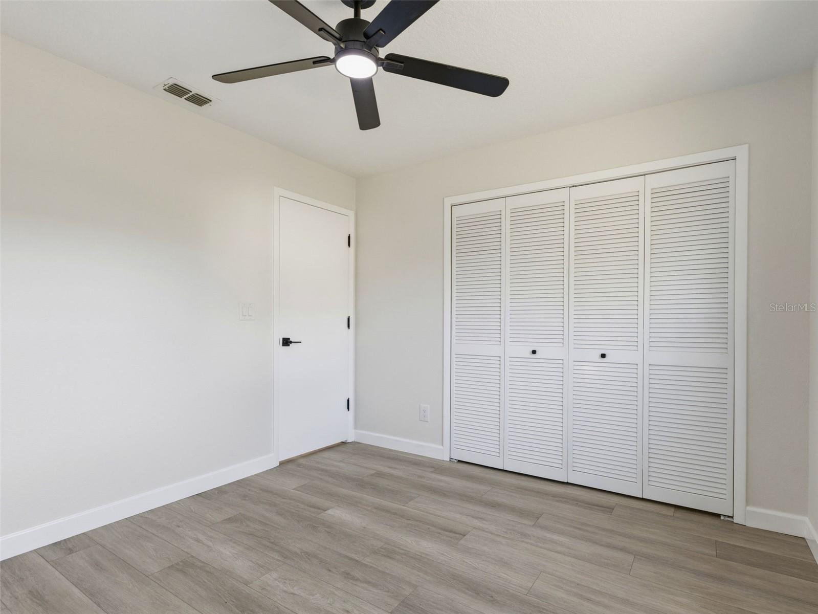 8452 YEARLING LN — photo 29