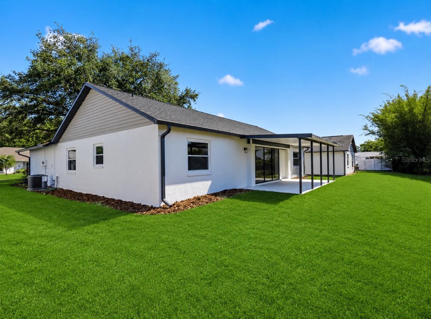 8452 YEARLING LN — photo 33