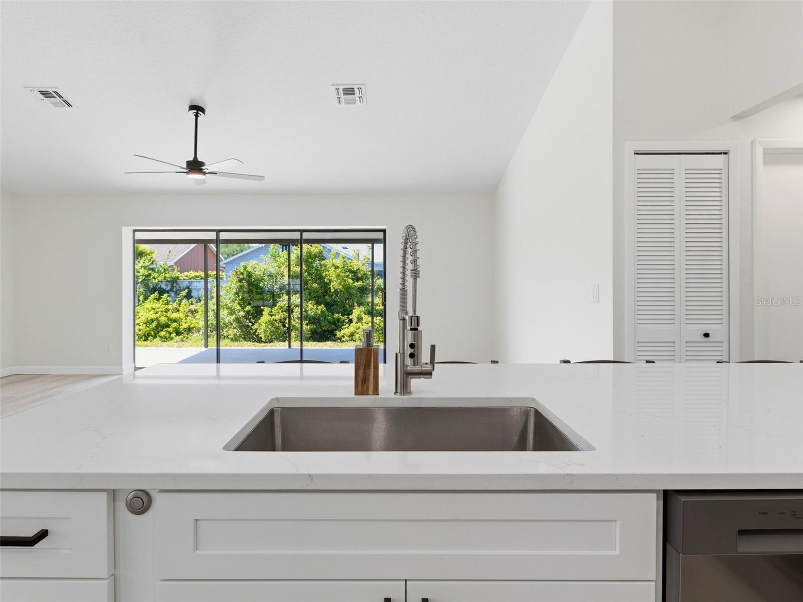 8452 YEARLING LN — photo 15